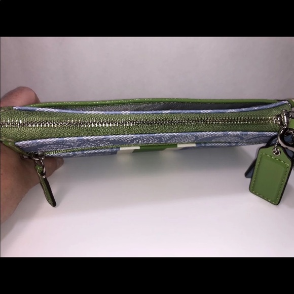 Coach Stripe Wristlet/Wallet - Picture 7 of 8
